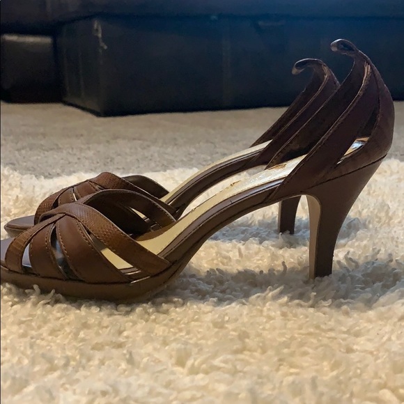 Etienne Aigner Genuine Leather Brown Heels 7 - Picture 2 of 5
